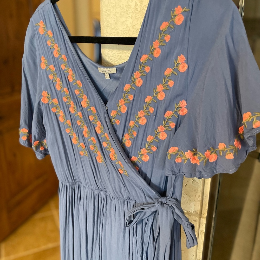 Embroidered Blue Wrap Dress size S - Picture 2 of 3